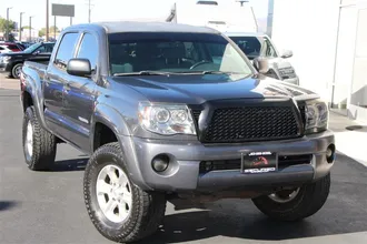 2010 TOYOTA TACOMA photo 2