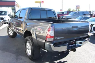 2010 TOYOTA TACOMA photo 5