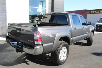 2010 TOYOTA TACOMA photo 7