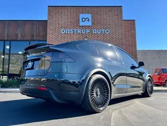 2023 Tesla Model X photo 6