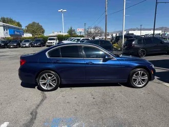 2017 BMW 3 Series photo 5