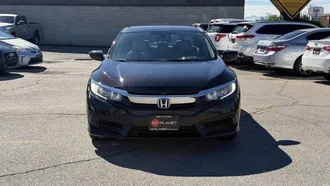 2017 Honda Civic photo 2