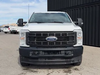 2025 Ford F-350SD photo 2
