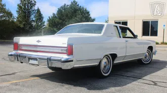 1979 Lincoln Continental photo 3