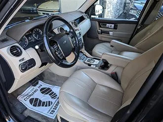 2016 Land Rover LR4 HSE photo 2
