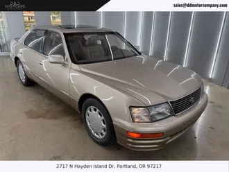 1996 Lexus LS photo 3