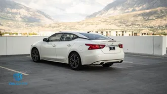 2016 Nissan Maxima photo 3