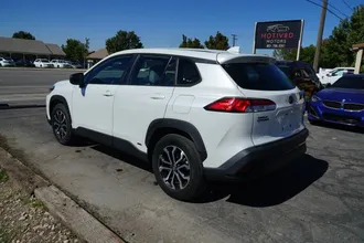 2023 Toyota Corolla Cross Hybrid photo 6