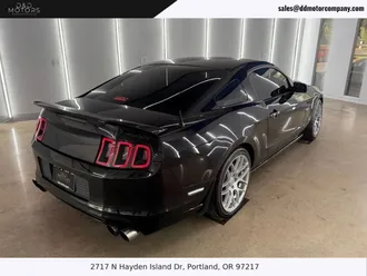 2014 Ford Mustang photo 4