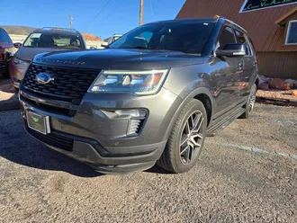2018 Ford Explorer photo 2