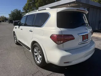 2013 Infiniti QX56 photo 3