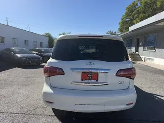 2013 Infiniti QX56 photo 4