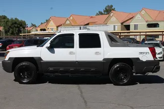2003 Chevrolet Avalanche photo 4