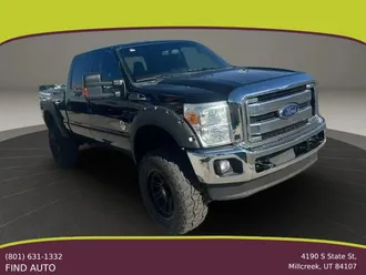 2015 Ford F350 Super Duty Crew Cab photo 2