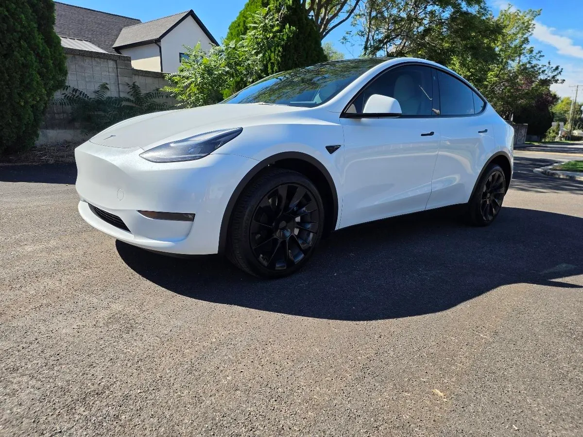 2023 Tesla Model Y Long Range AWD