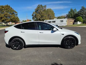 2023 Tesla Model Y photo 6