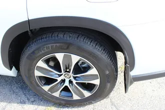 2026 TOYOTA HIGHLANDER photo 5