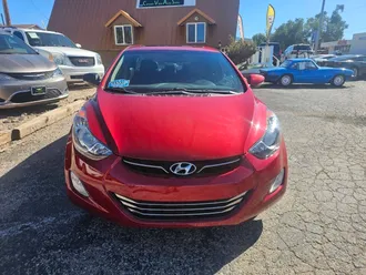 2012 Hyundai Elantra photo 3