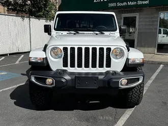 2023 Jeep Gladiator Sport S photo 2