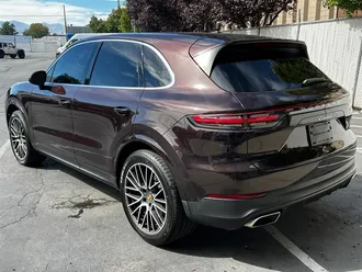 2020 Porsche Cayenne photo 5