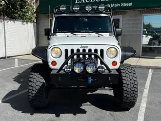2013 Jeep Wrangler Unlimited Rubicon photo 2