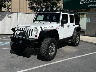 2013 Jeep Wrangler Unlimited Rubicon photo 3