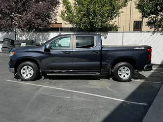 2023 Chevrolet Silverado 1500 LT photo 4