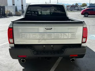 2025 Honda Ridgeline RTL photo 6