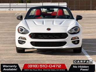 2017 FIAT 124 Spider Lusso photo 2