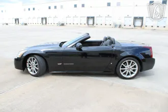2006 Cadillac XLR-V photo 2