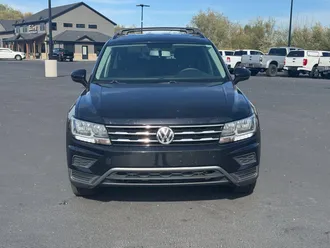 2019 Volkswagen Tiguan photo 2