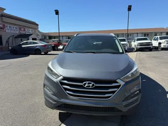 2017 Hyundai Tucson photo 2