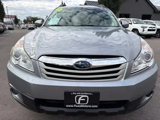 2010 Subaru Outback photo 6