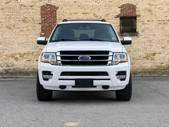 2016 Ford Expedition EL photo 2