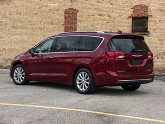 2019 Chrysler Pacifica photo 5