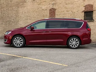 2019 Chrysler Pacifica photo 6