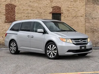 2011 Honda Odyssey photo 3