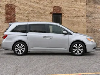 2011 Honda Odyssey photo 5