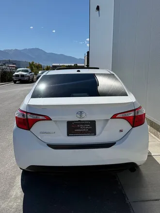 2016 Toyota Corolla photo 4