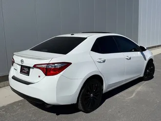 2016 Toyota Corolla photo 5