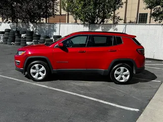 2017 Jeep Compass Latitude photo 4
