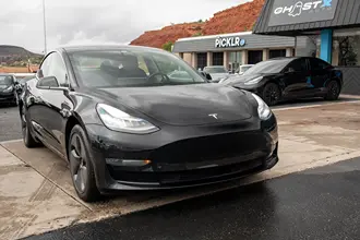 2018 Tesla Model 3 photo 2