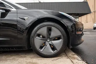 2018 Tesla Model 3 photo 3