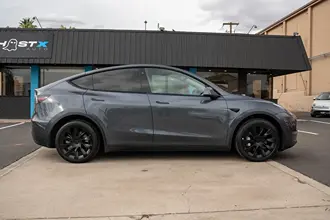 2020 Tesla Model Y photo 4