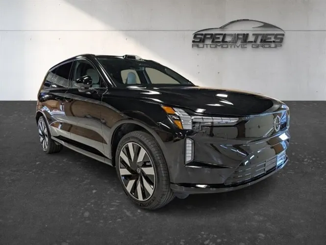 2025 Volvo EX90 Plus