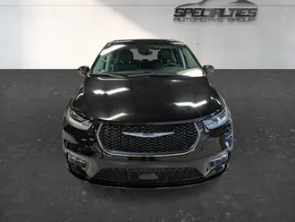 2024 Chrysler Pacifica Plug-In Hybrid Select photo 6
