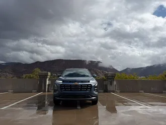 2027 Chevrolet Equinox photo 5