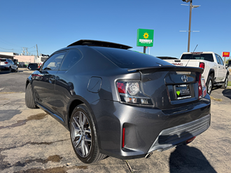 2015 Toyota Scion tC photo 3