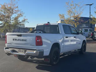 2025 Ram 1500 photo 7