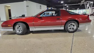 1986 Chevrolet Camaro photo 2